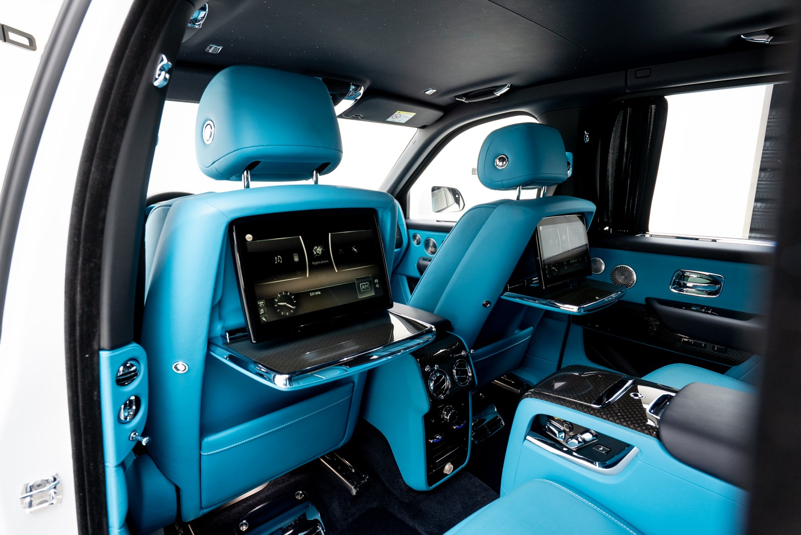 2023 ROLLS ROYCE CULLINAN BLACK BADGE WARRANTY AND SERVICE.